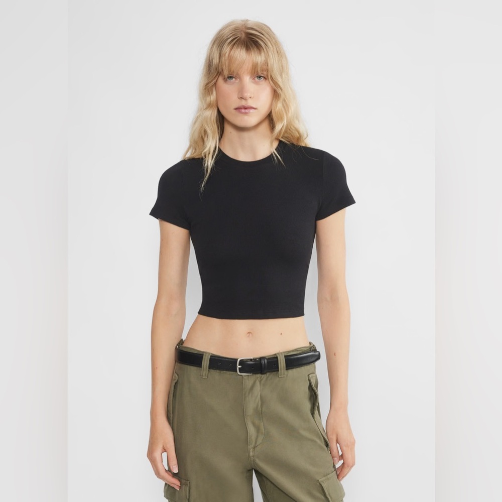 Aritzia TNA HomeStretch Crew Waist T-Shirt